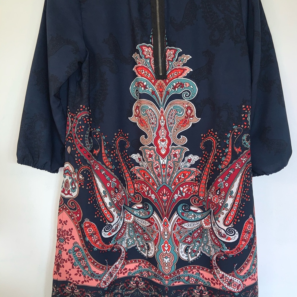 Dress - Picture 2 of 2
